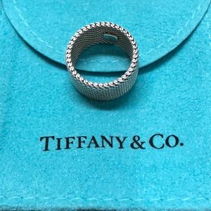 Sterling silver fine mesh wide ring